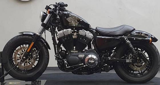 HARLEY-DAVIDSON SPORTSTER FORTY-EIGHT HARLEY-DAVIDSON SPORTSTER FORTY-EIGHT